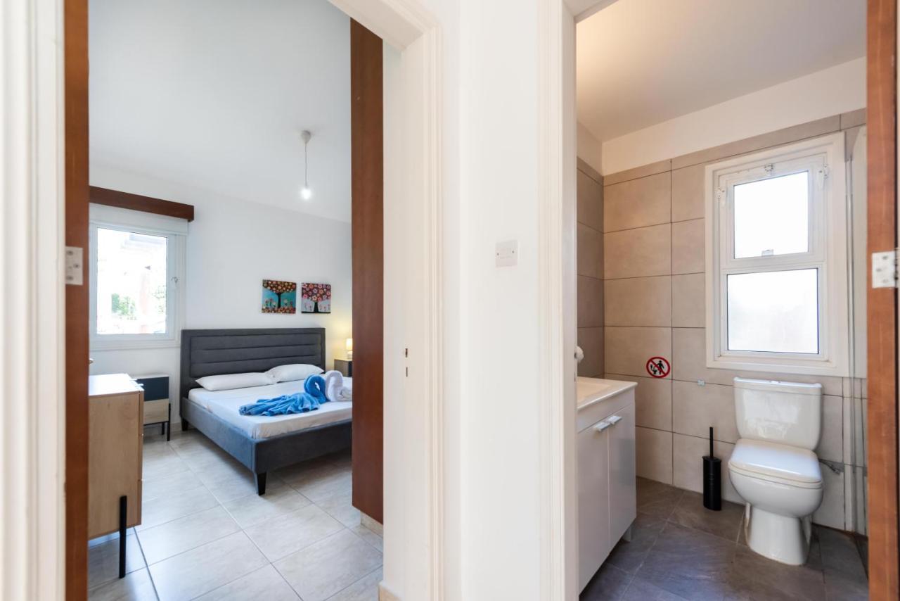 Villa Marina Sunrise By Ezoria Villas Coral Bay Exterior photo